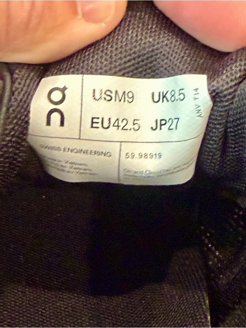 New On Running Cloud 5 - Size 9 - Picture 6 of 6